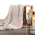 Koc fotelówka z mikrofibry miękki puszysty CARO 70x160 beżowy 5903571653093
