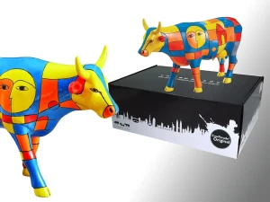CowParade Chromatic Pastures