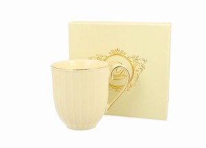 Kubek na stopce 400 ml Nina